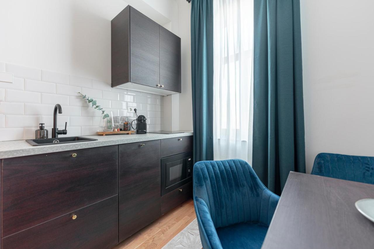 City Appartement Wagram Am Hauptbahnhof Sankt Poelten Extérieur photo
