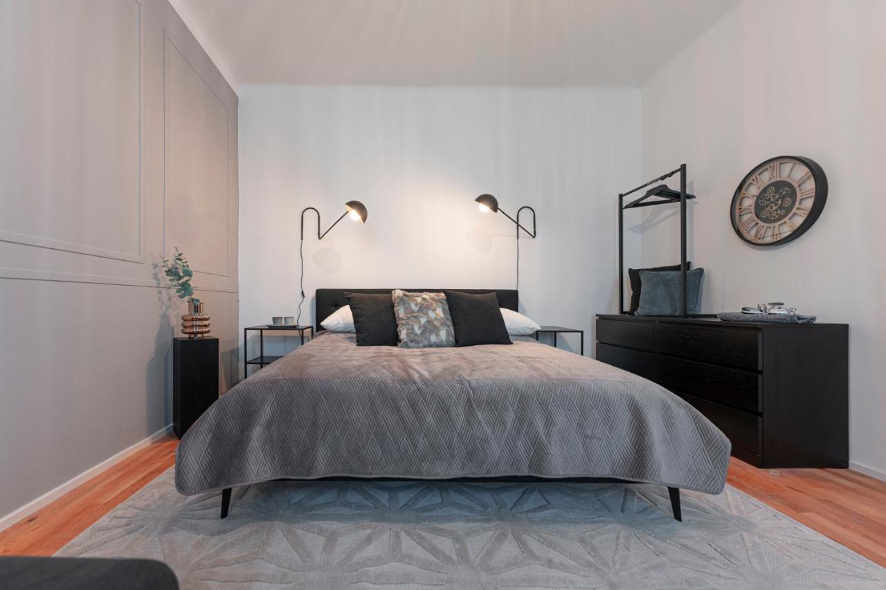 City Appartement Wagram Am Hauptbahnhof Sankt Poelten Extérieur photo