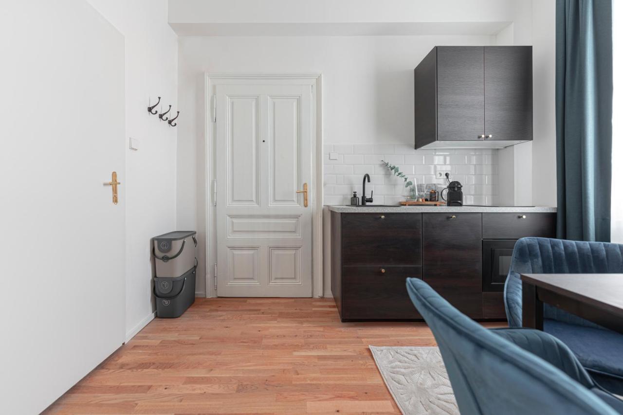City Appartement Wagram Am Hauptbahnhof Sankt Poelten Extérieur photo